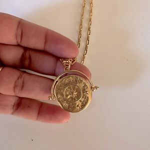 Zara Zodiac Necklace (Sagittarius)